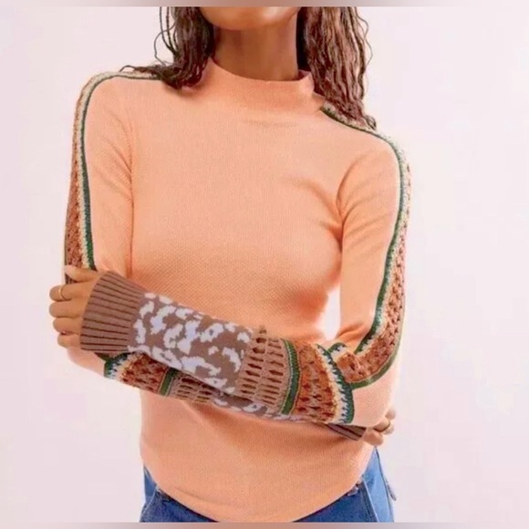 NEW FREE PEOPLE - Mock Neck Thermal - Picture 1 of 7